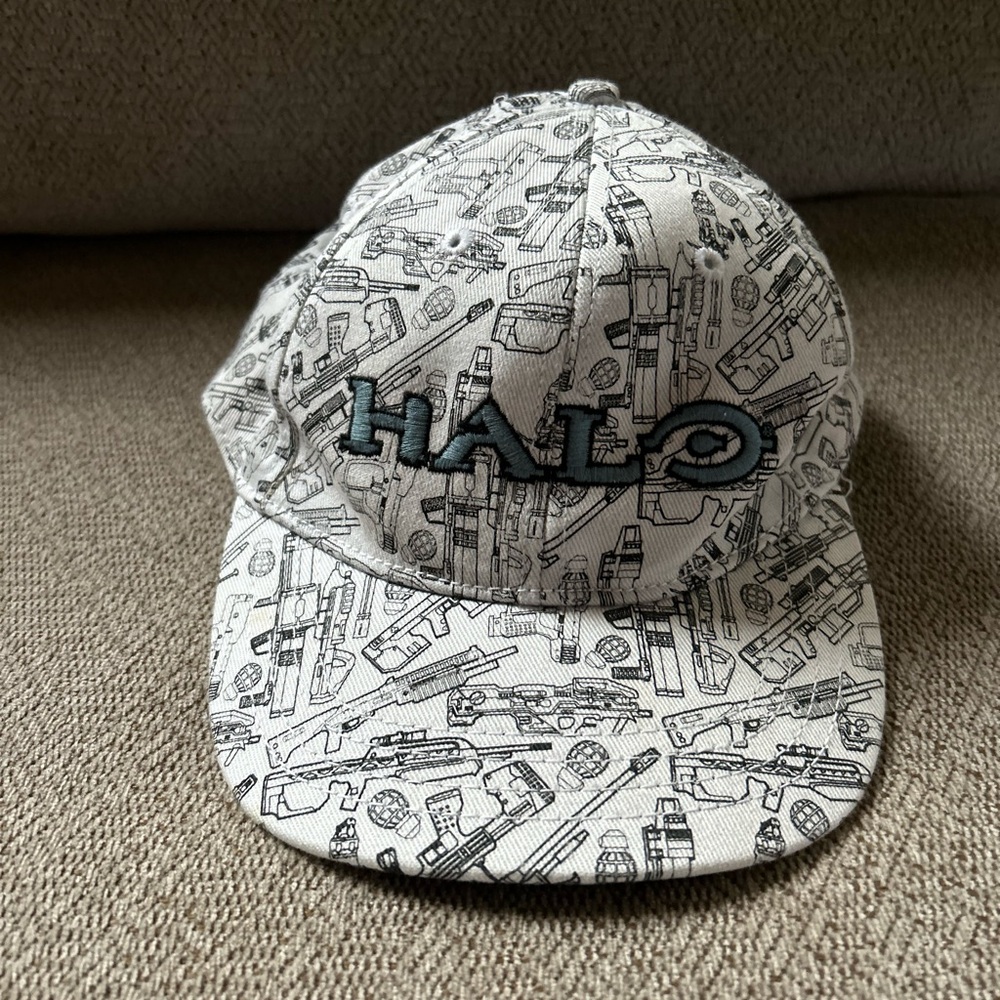 Men’s Halo 3 Graphic Cap Hat 2009 EUC White Black Graphic Embroidered Logo